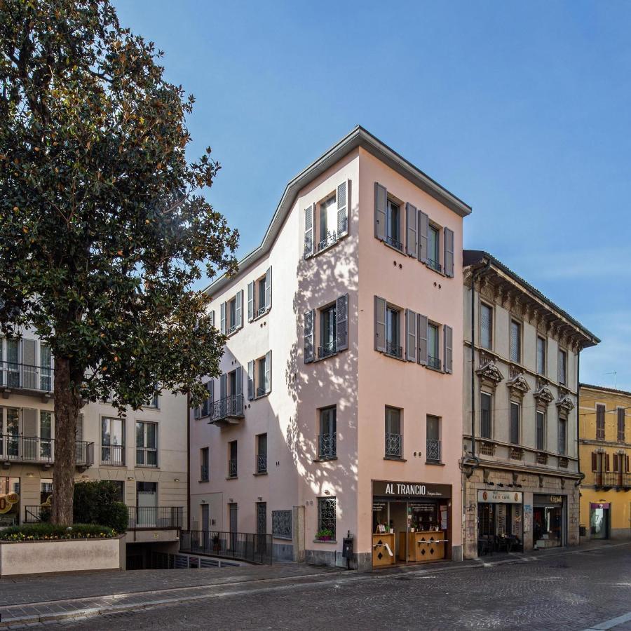 30Cavour Luxury Suites 파비아 외부 사진